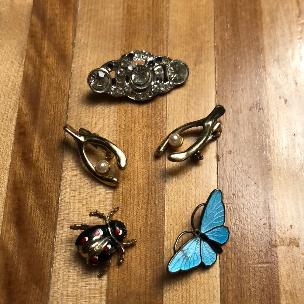 Lot of five vintage pins
